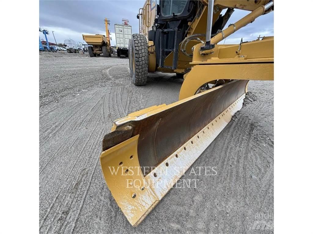CAT 140M3 Niveleuse