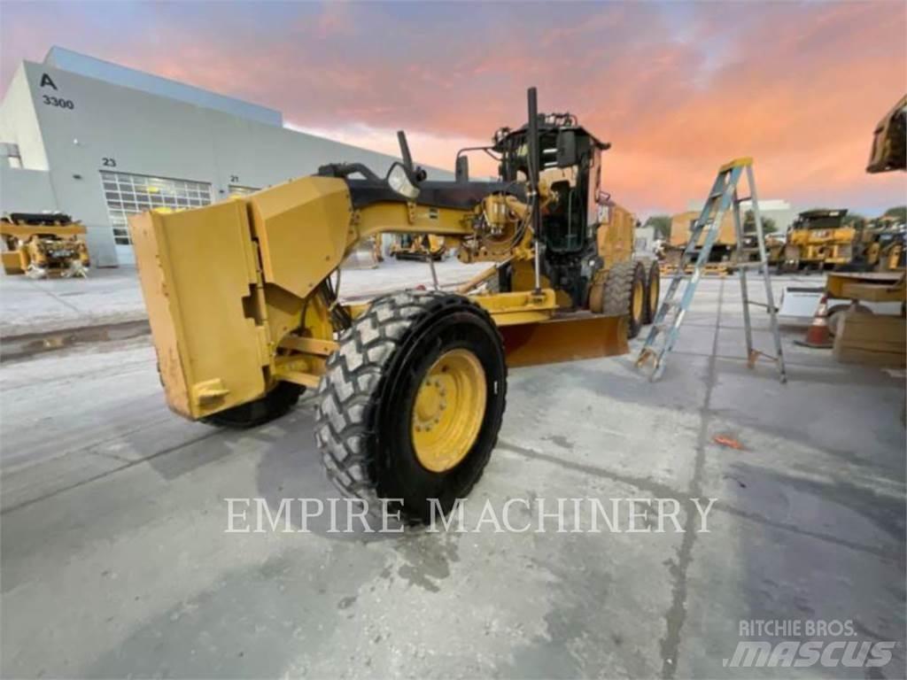 CAT 140M3 Niveleuse