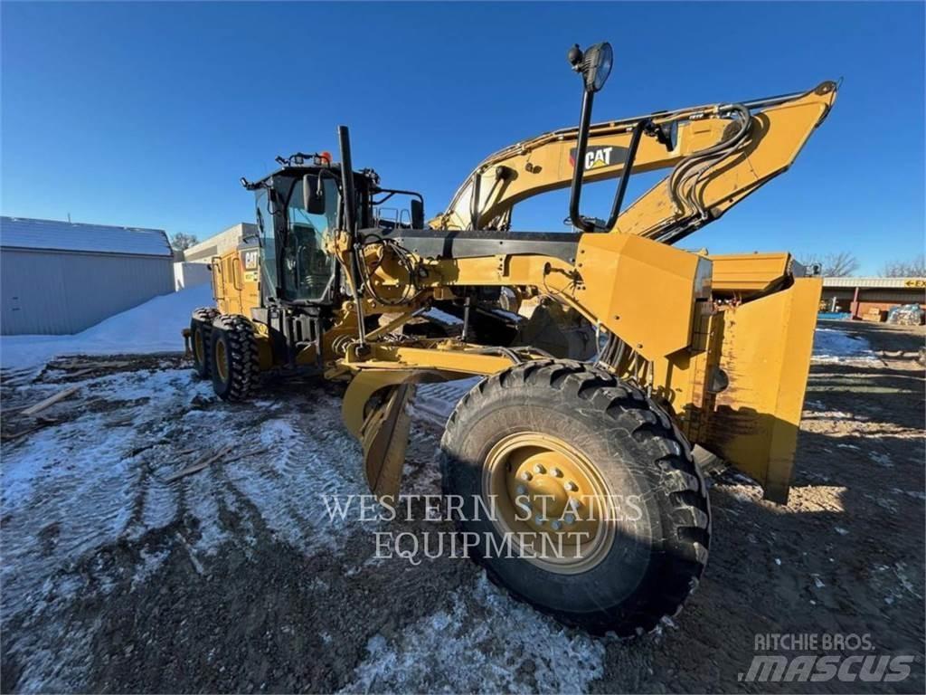 CAT 140M3 Niveleuse