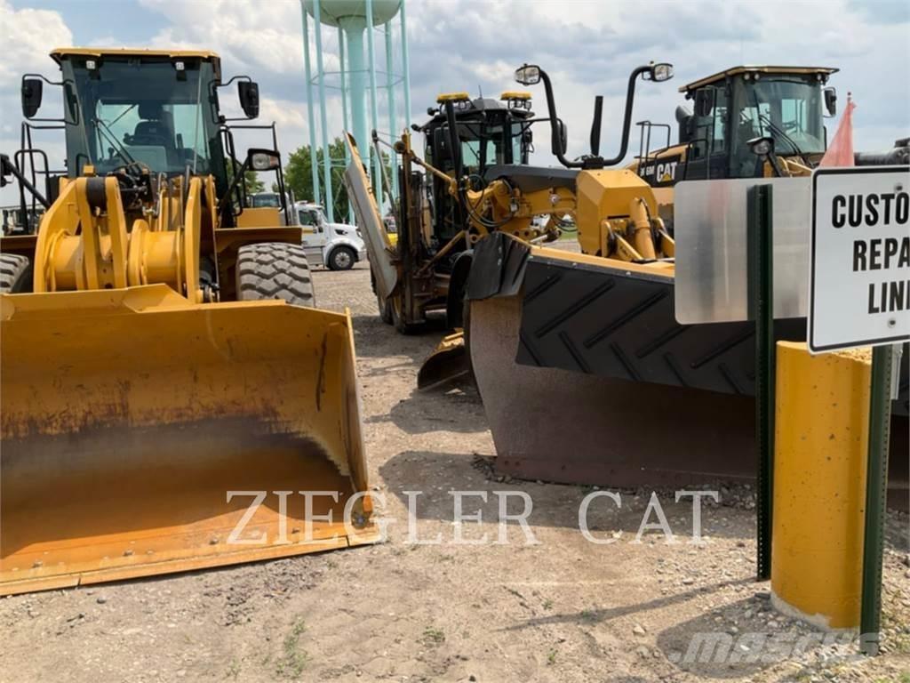 CAT 140M3 Niveleuse
