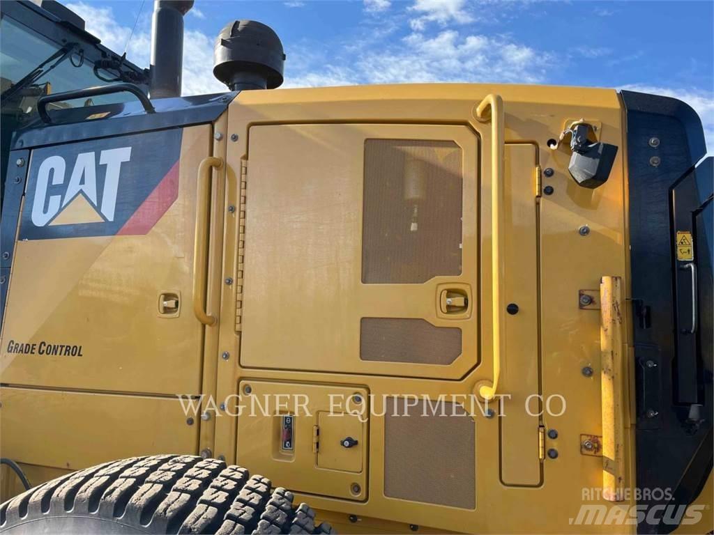 CAT 140M3 AWD Niveleuse