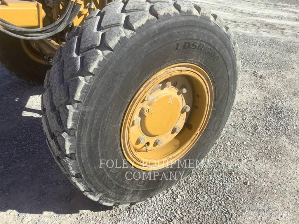 CAT 140M3AW Niveleuse