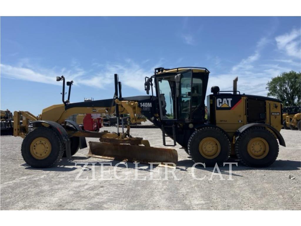 CAT 140MAWD Niveleuse