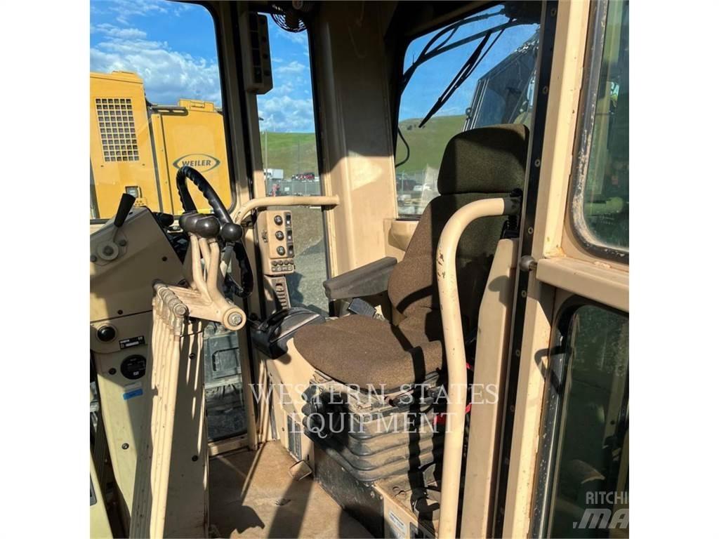 CAT 143H Niveleuse