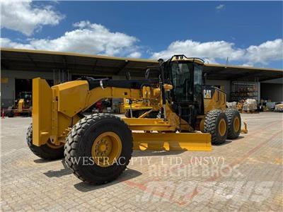 CAT 14M Niveleuse