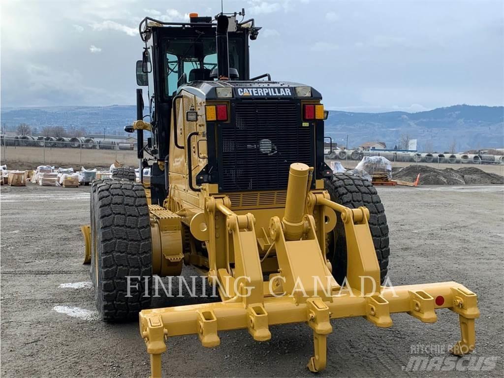 CAT 14M Niveleuse