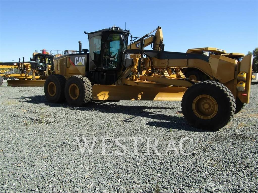 CAT 14M Niveleuse