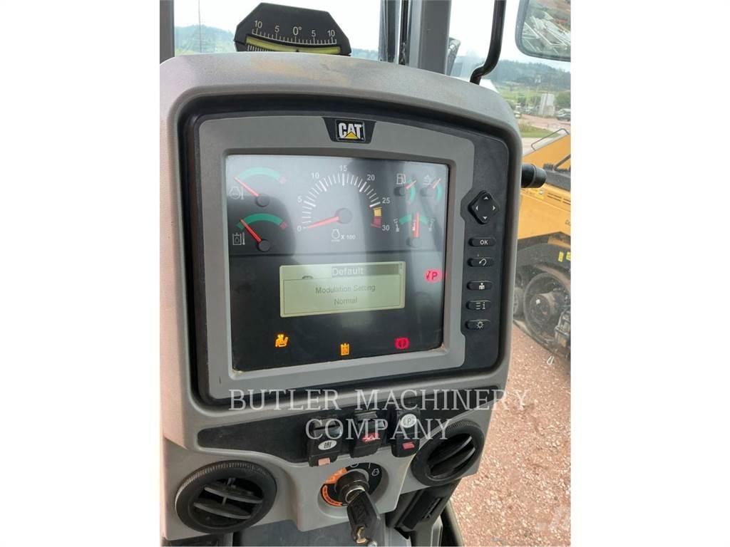 CAT 14M3 Niveleuse