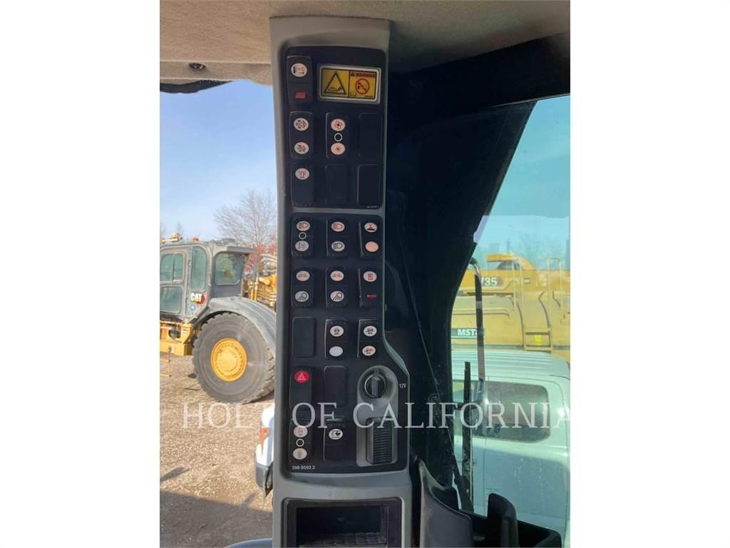 CAT 150 Niveleuse