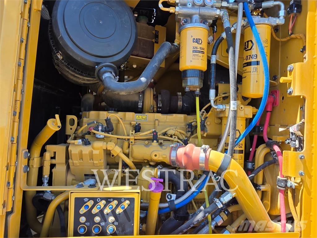 CAT 150-14AWD Niveleuse