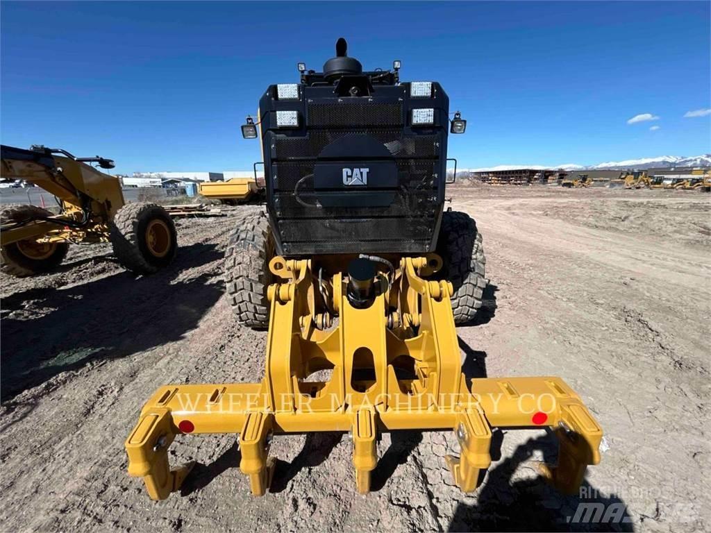 CAT 150 15 Niveleuse