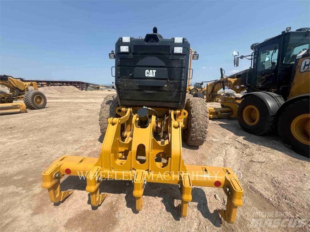 CAT 150 15 Niveleuse