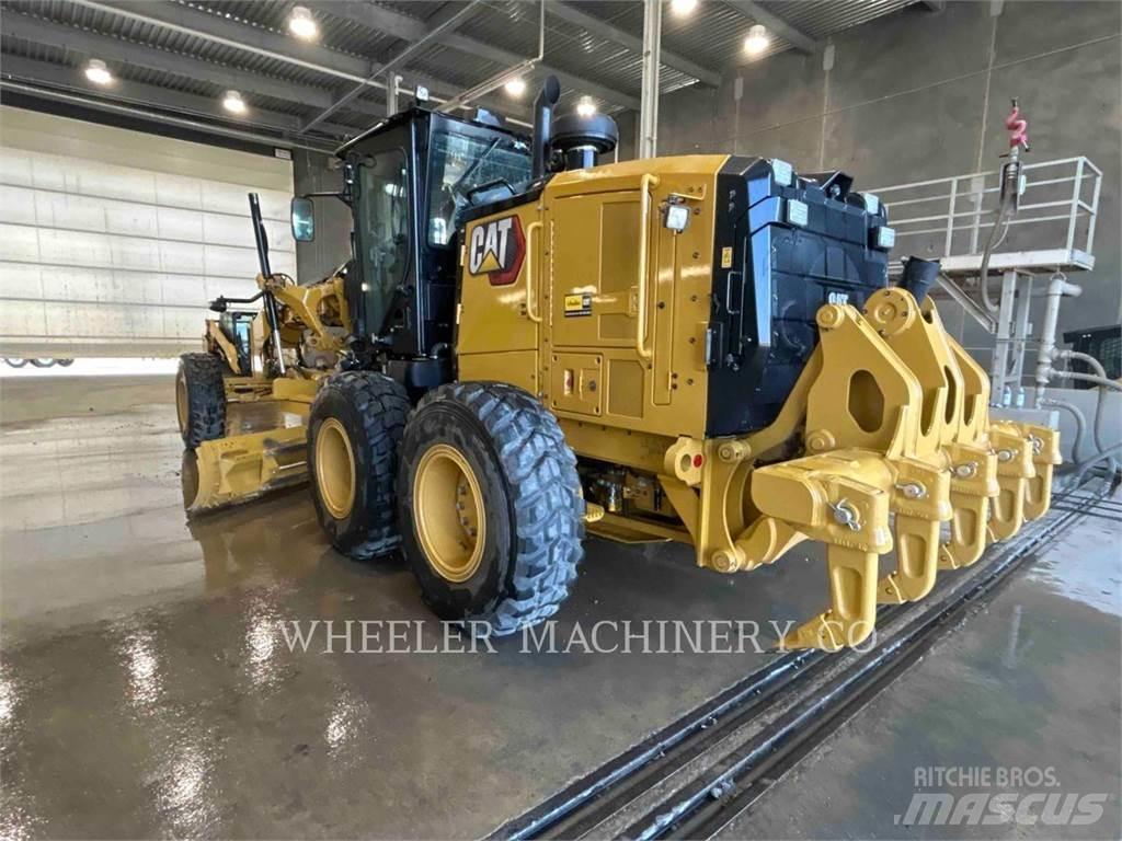 CAT 150 15 Niveleuse