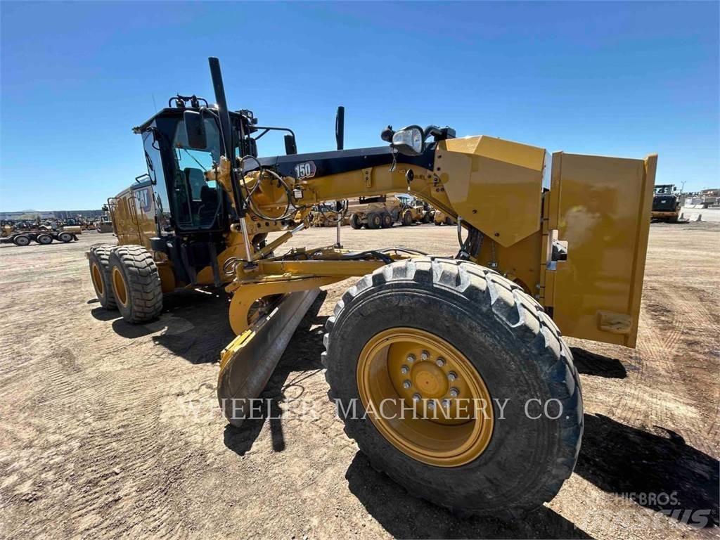 CAT 150 15 Niveleuse