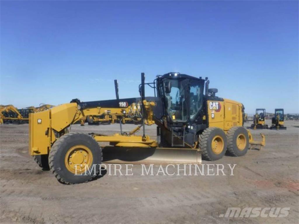 CAT 150-15 AWD Niveleuse