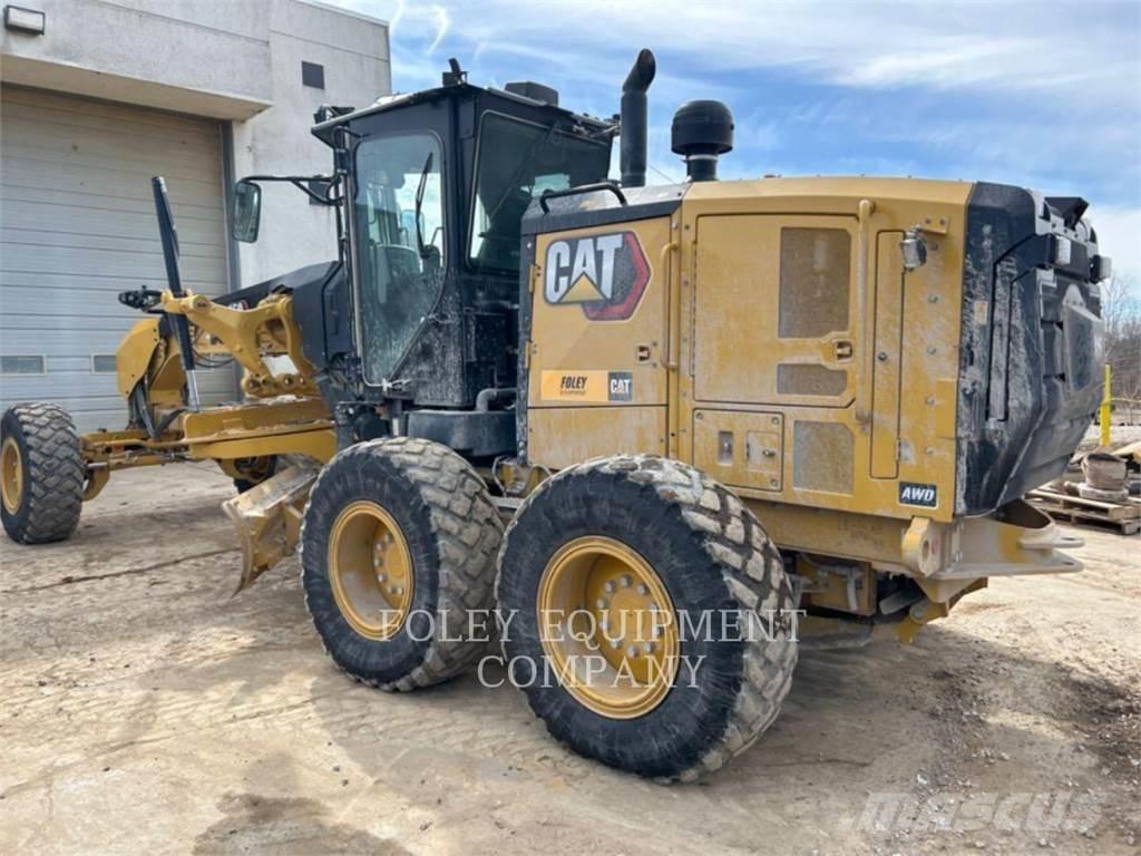 CAT 150-15AW Niveleuse
