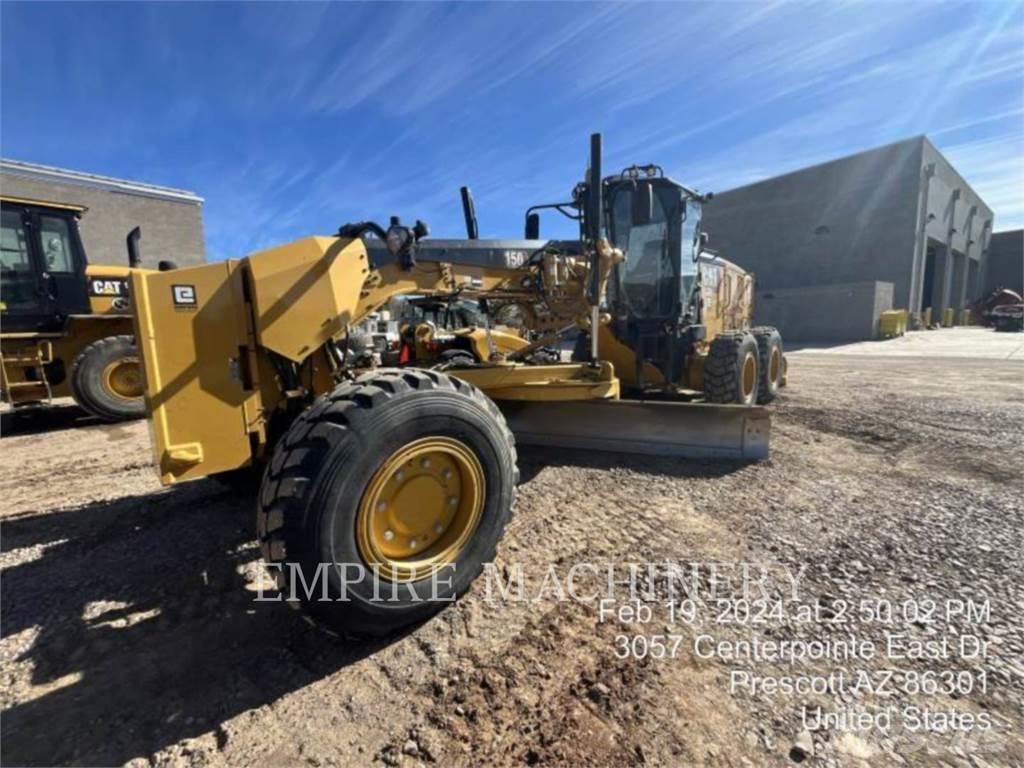 CAT 150-15AWDT Niveleuse
