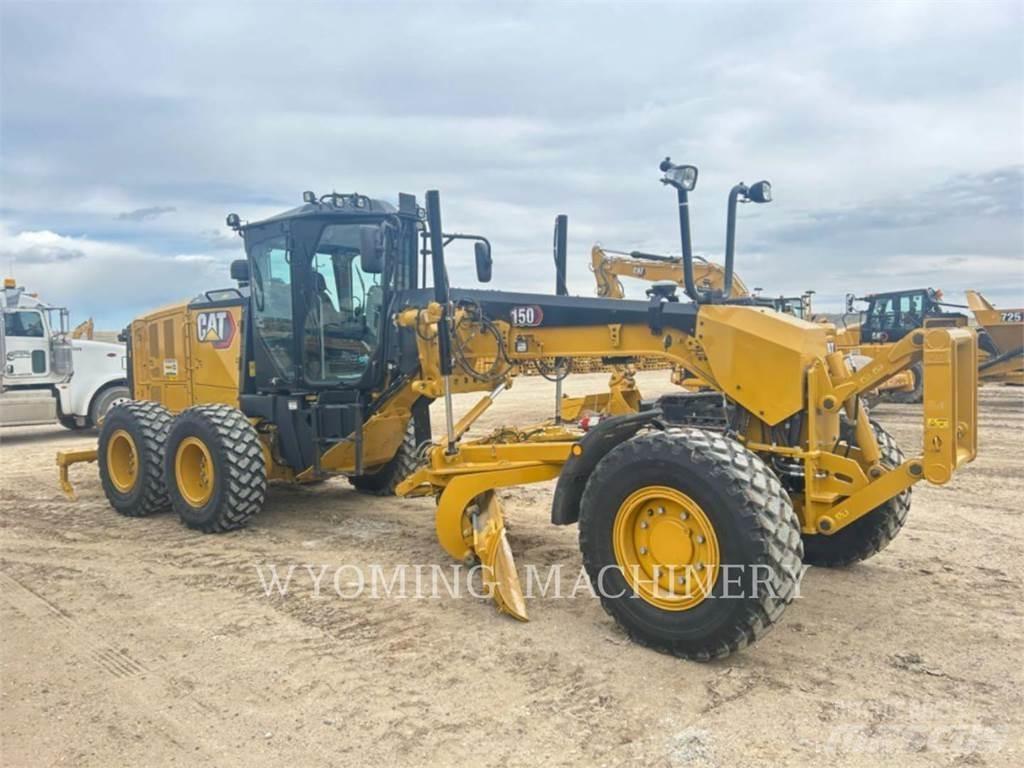 CAT 150 AWD Niveleuse