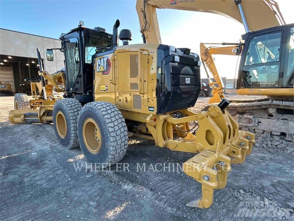 CAT 150 AWD Niveleuse