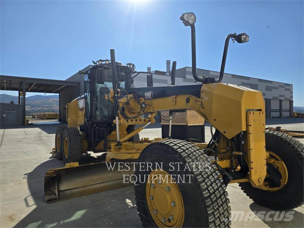 CAT 150 AWD Niveleuse