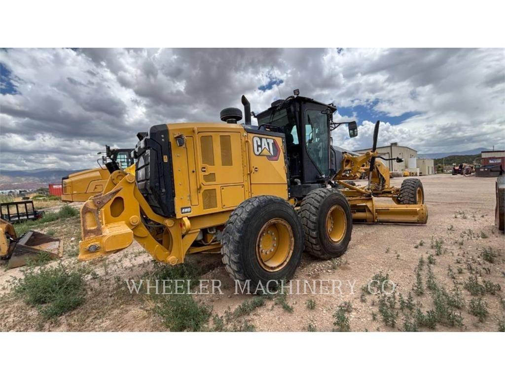 CAT 150 AWD Niveleuse