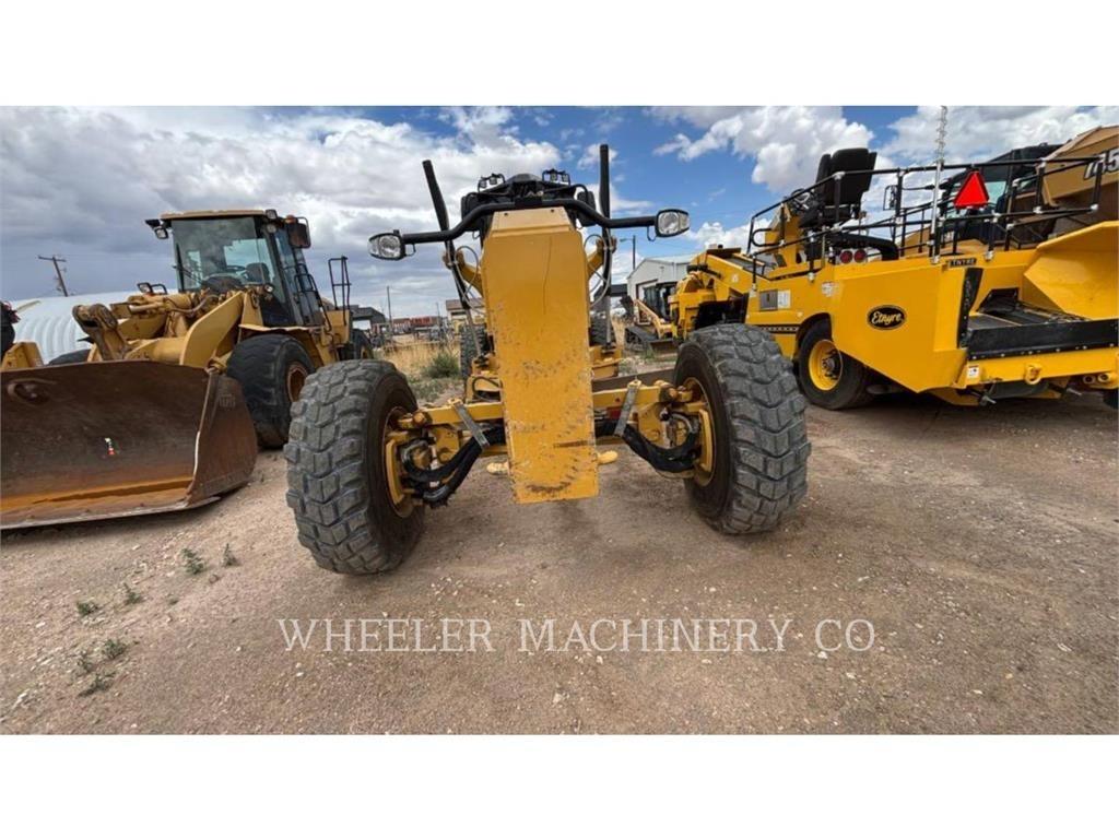 CAT 150 AWD Niveleuse