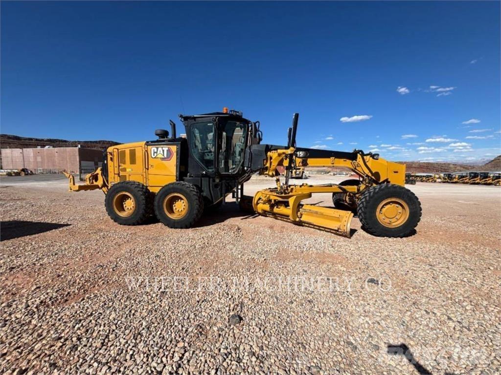 CAT 150 AWD Niveleuse