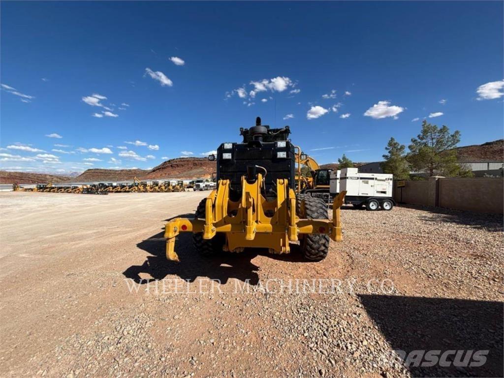 CAT 150 AWD Niveleuse