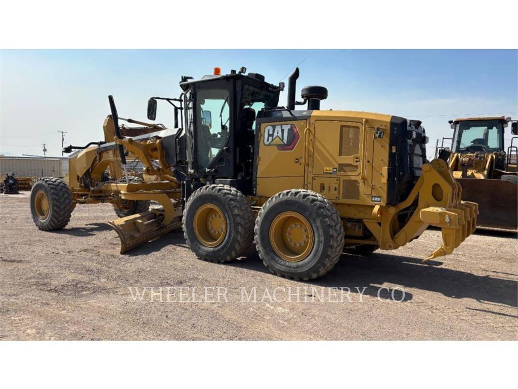 CAT 150 AWD Niveleuse