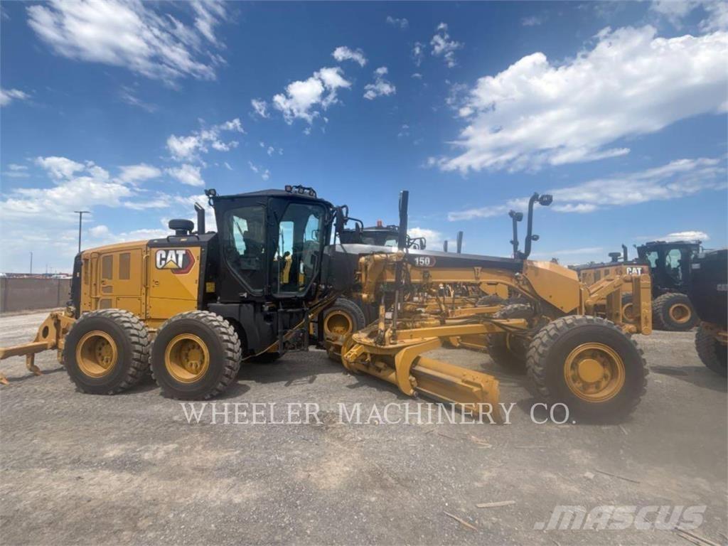 CAT 150 AWD Niveleuse