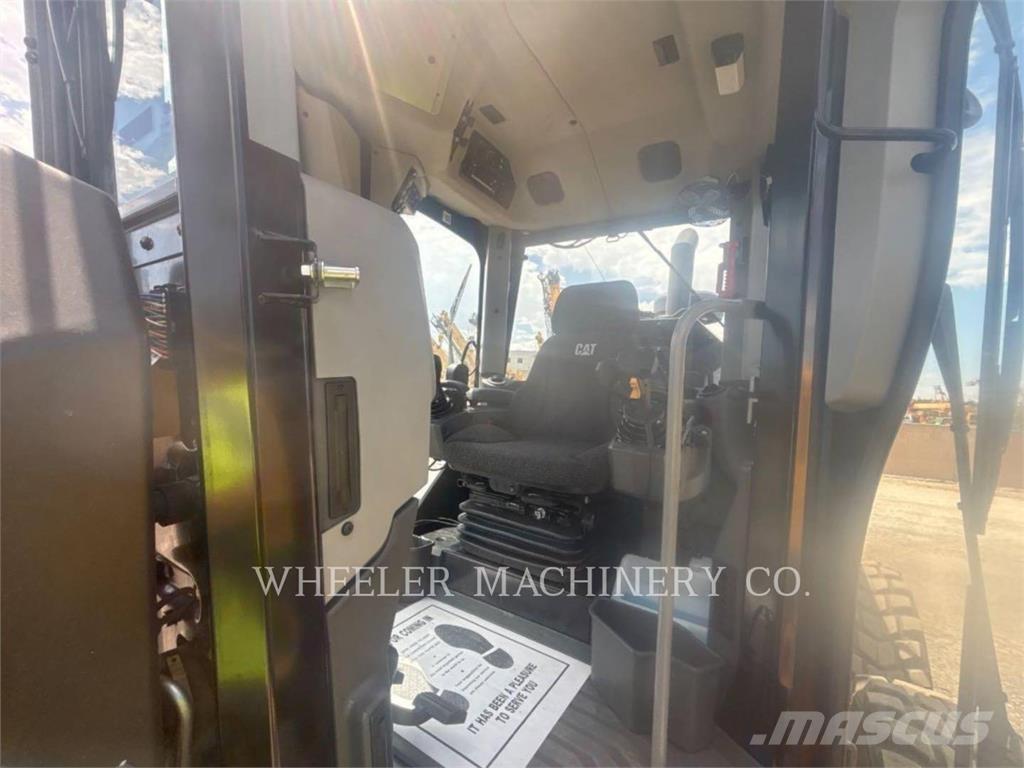 CAT 150 AWD Niveleuse