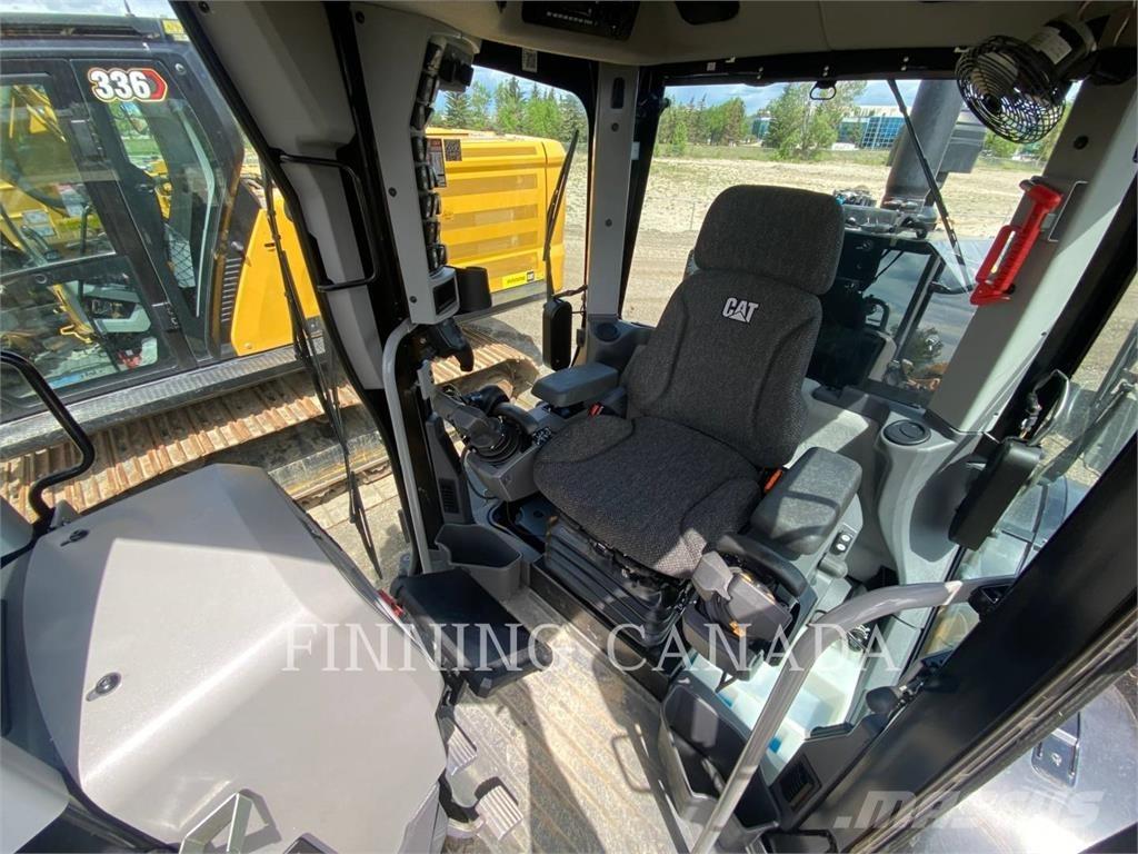CAT 150 AWD Niveleuse