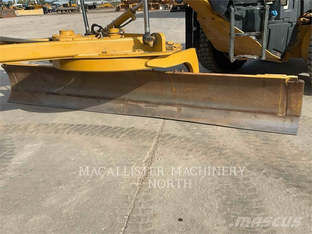 CAT 15015 Niveleuse