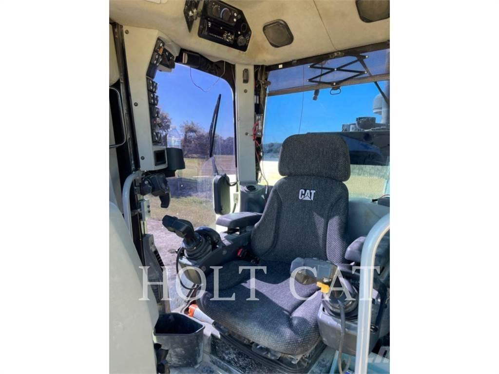 CAT 150AWD JOY Niveleuse