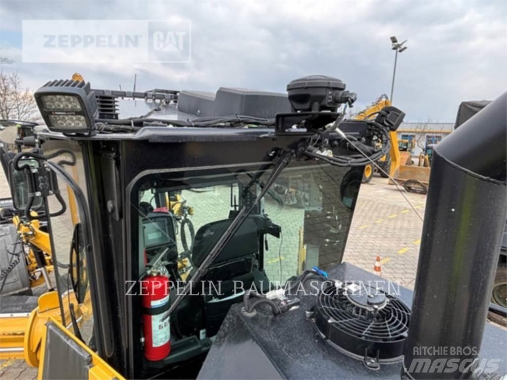 CAT 150JOY Niveleuse