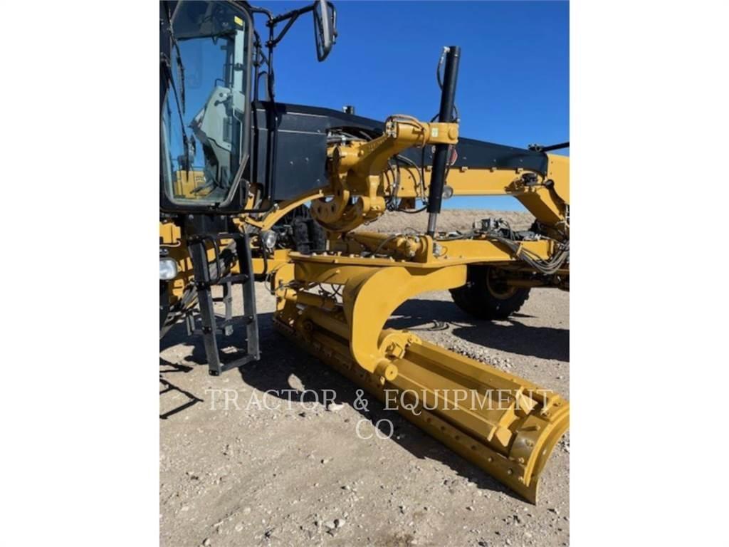 CAT 16 Niveleuse