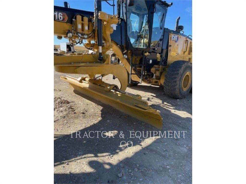 CAT 16 Niveleuse
