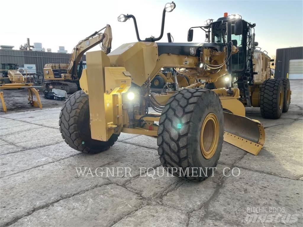 CAT 16 Niveleuse