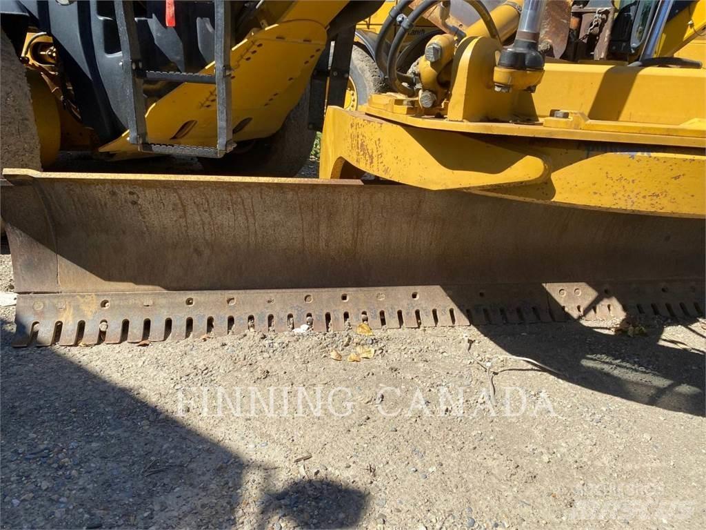 CAT 160M Niveleuse