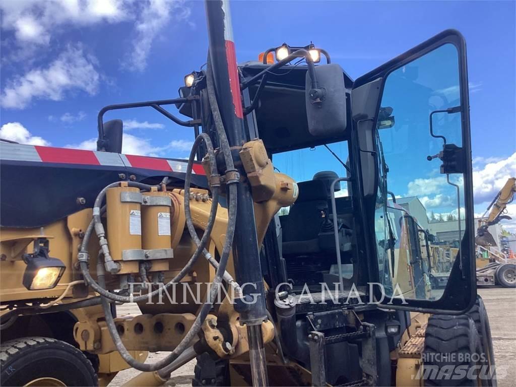 CAT 160M Niveleuse