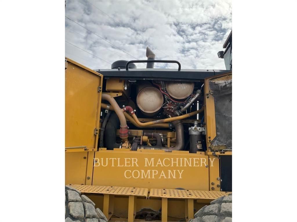 CAT 16M3 Niveleuse