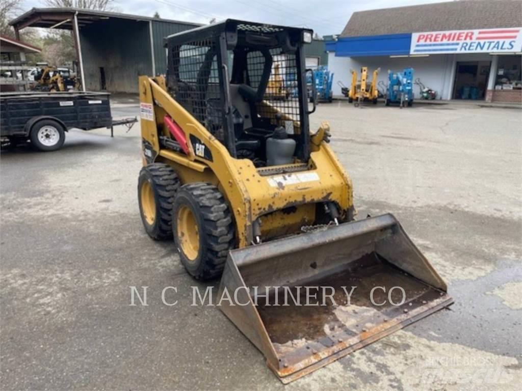 CAT 216B3 CN Chargeuse compacte