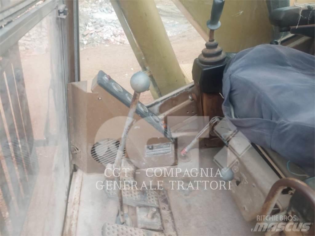 CAT 219 Pelle sur chenilles