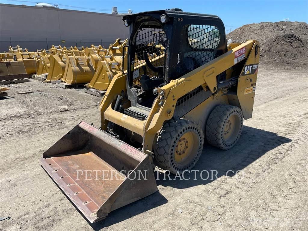 CAT 226D Chargeuse compacte