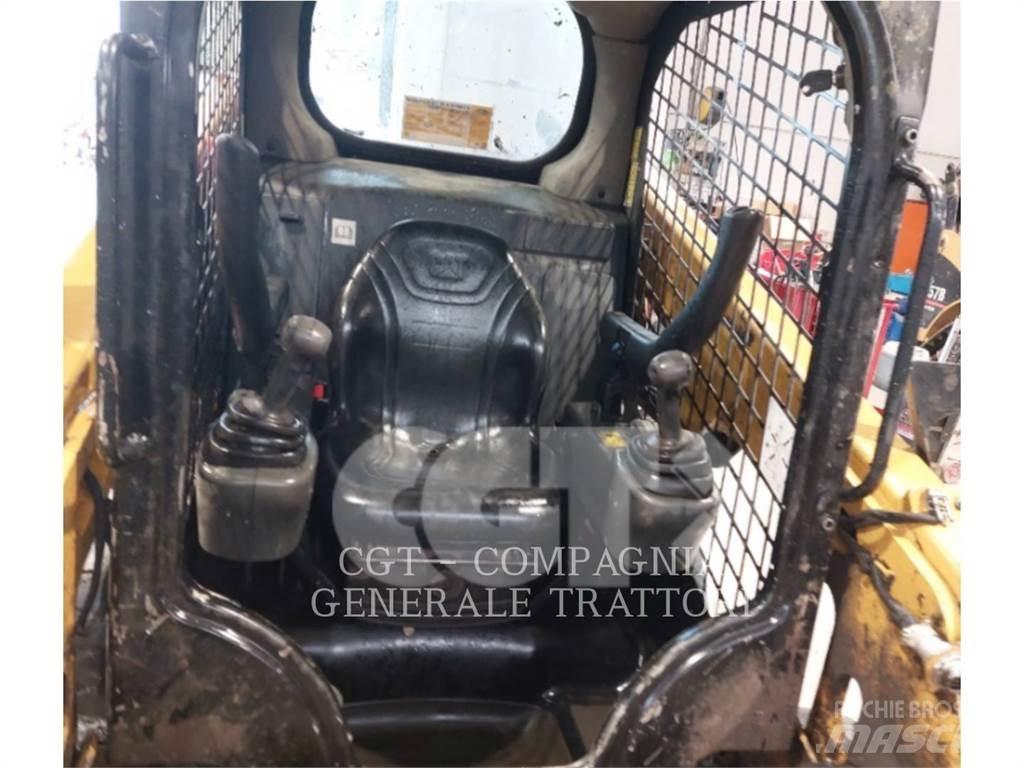 CAT 226D Chargeuse compacte