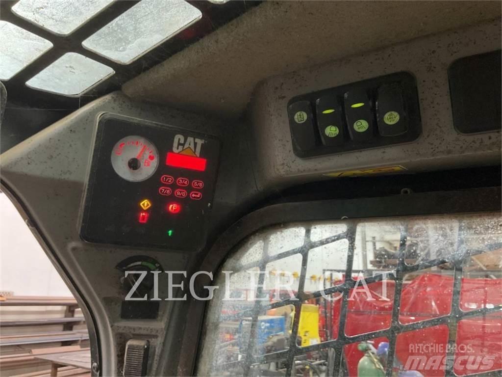 CAT 226D Chargeuse compacte
