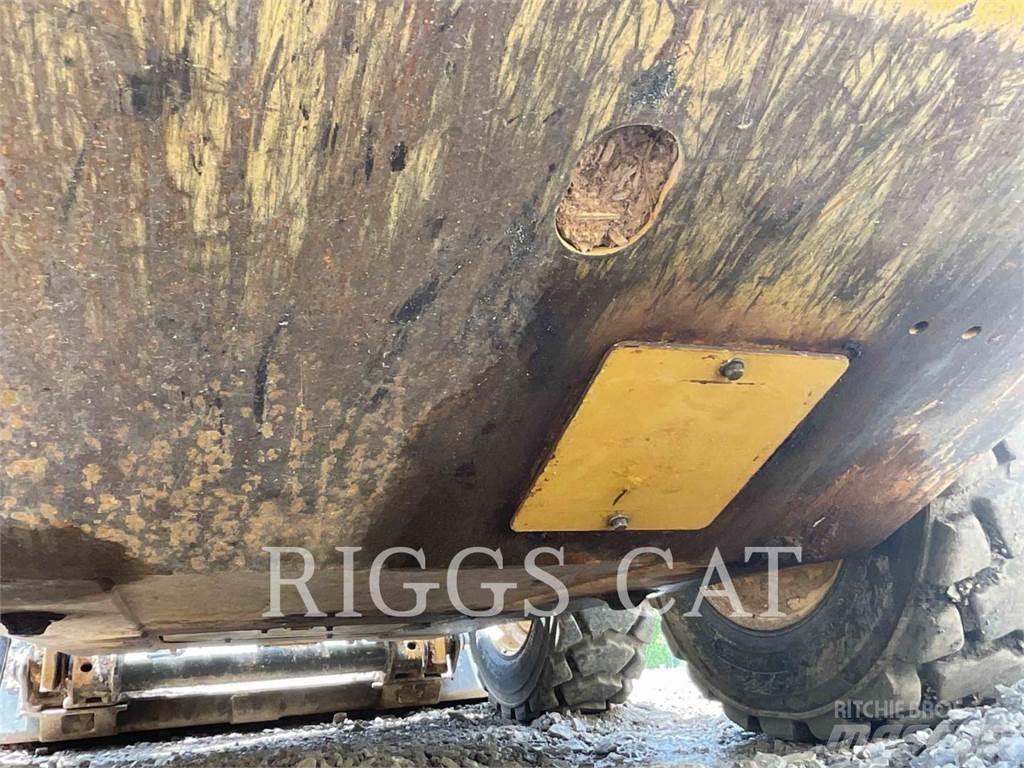 CAT 226D Chargeuse compacte