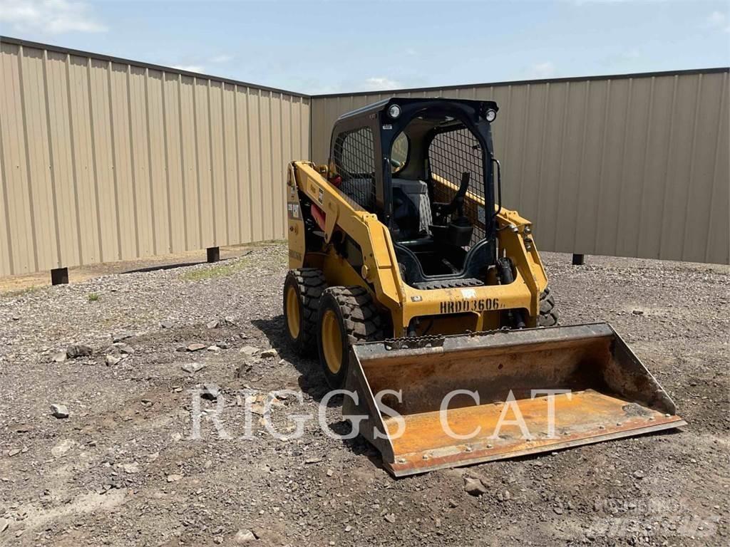 CAT 226D Chargeuse compacte