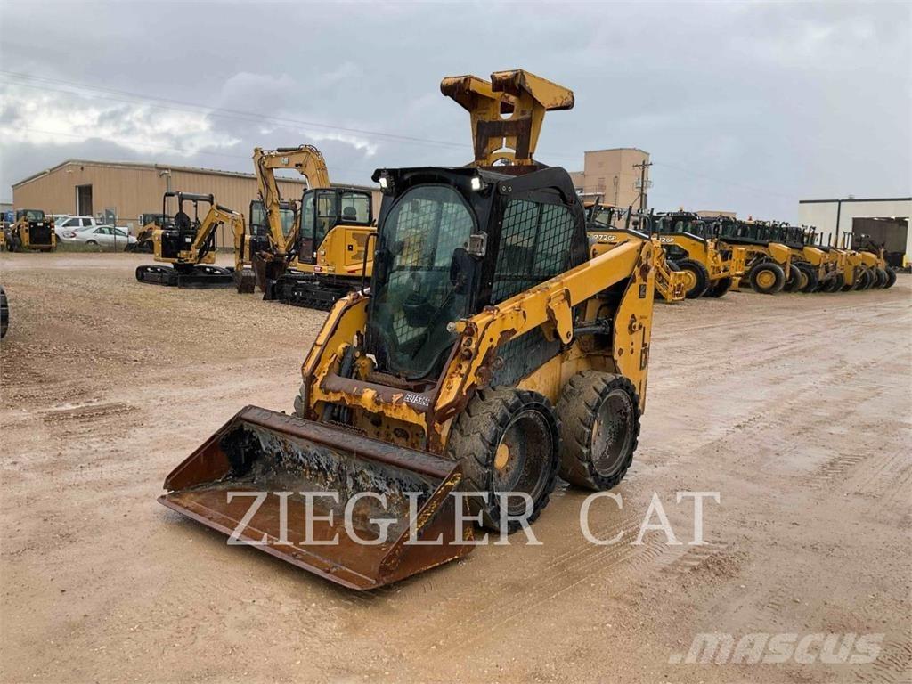 CAT 226D Chargeuse compacte