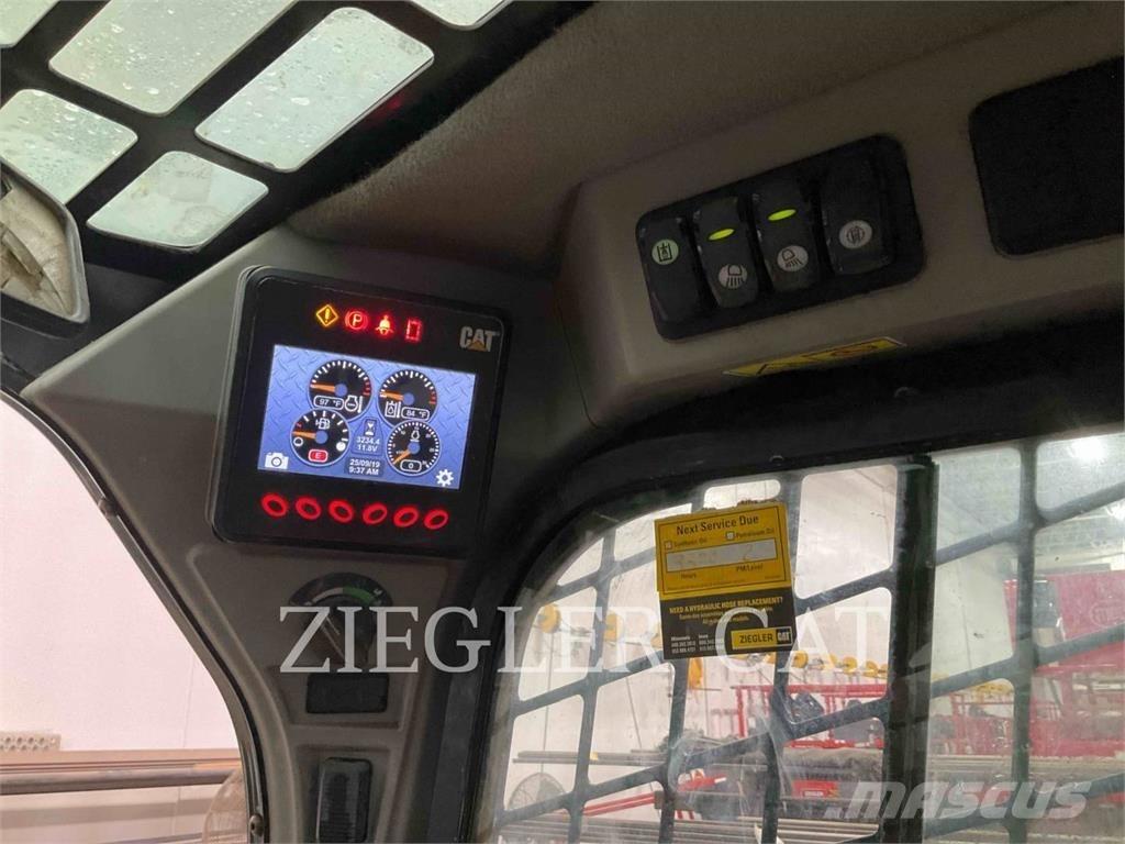 CAT 226D Chargeuse compacte